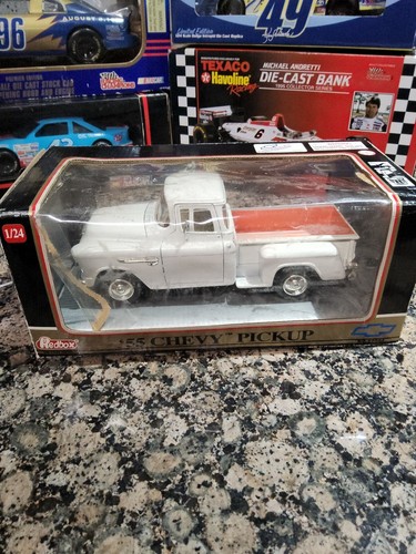 New box diecast sealed - box,